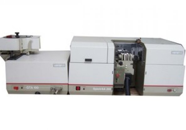 Varian AA SPECTRA 200 HT Atomic Absorption Spectrometer (AAS)