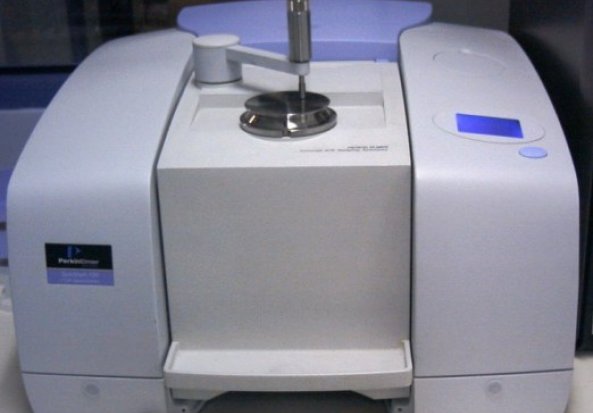 Perkin Elmer Spectrum 100 FTIR Fourier Transform Infrared Spectrometer (FTIR)