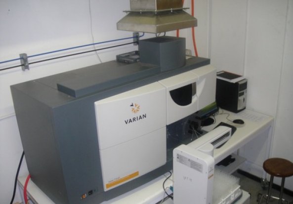 Varian 710-ES Spectrometer Inductively Coupled Plasma Spectrometer (ICP)